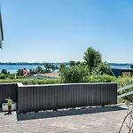 Hébergement de vacances 3 Bedroom Cozy In *