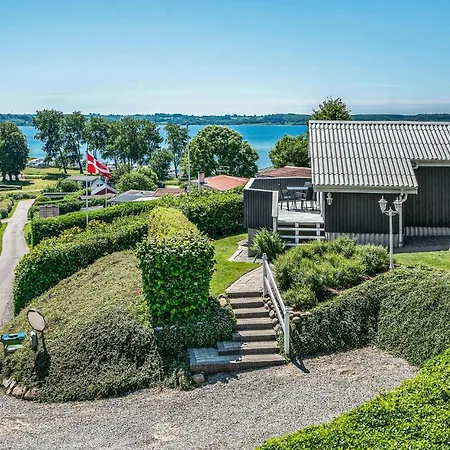 Ferienhaus 3 Bedroom Cozy In *